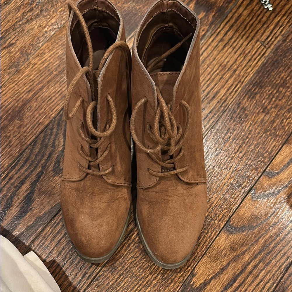 Madden girl Brown Lace-Up Ankle Boots